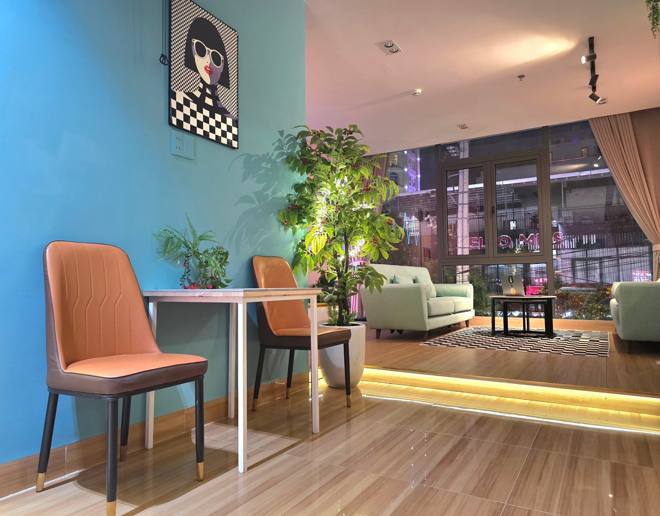 Inside TNJ Beauty · Retro 2